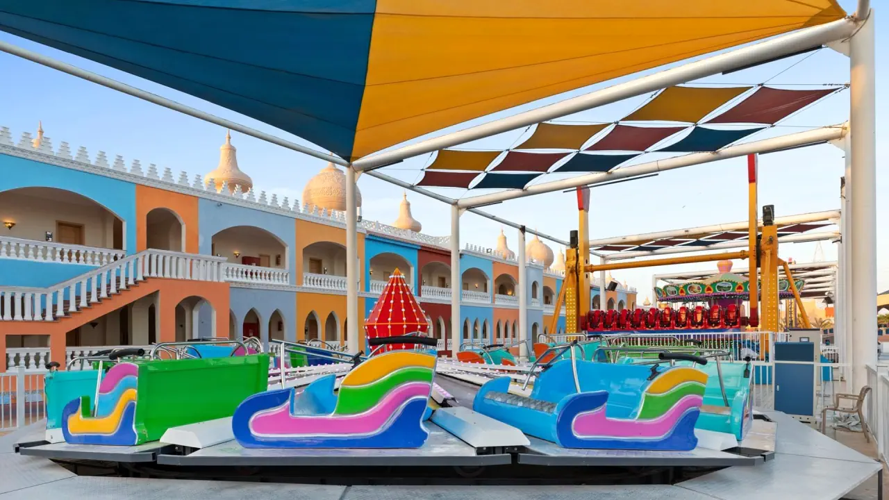 الفندق الباتروس ووتر فالي ريزورت نيفير لاند - الغردقة